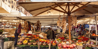 Market scene in Italy