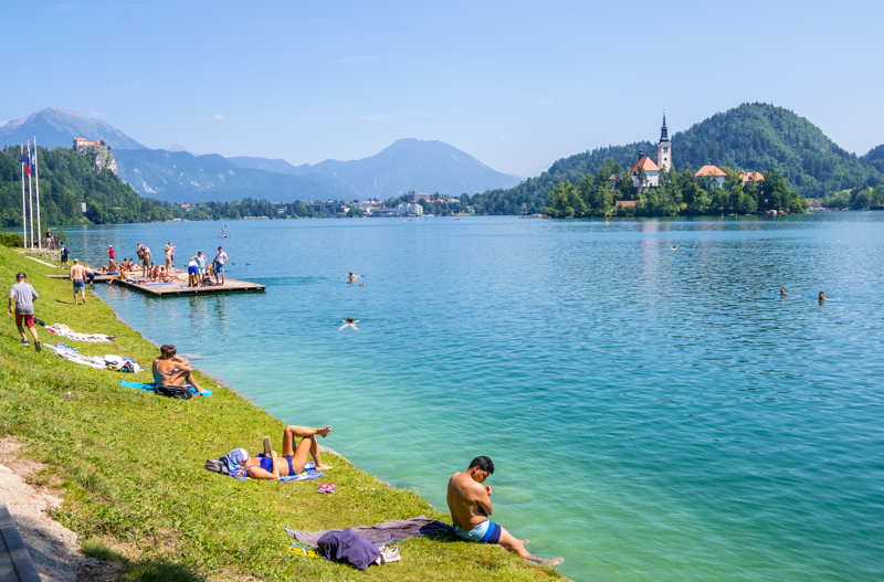 comparing bled and Annecy