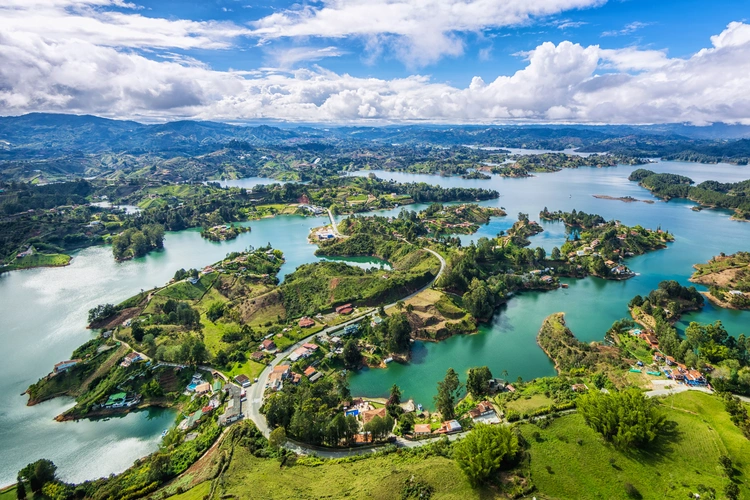 Colombia Overseas